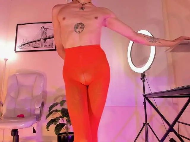 Live sex webcam photo for axellcollins #292421500