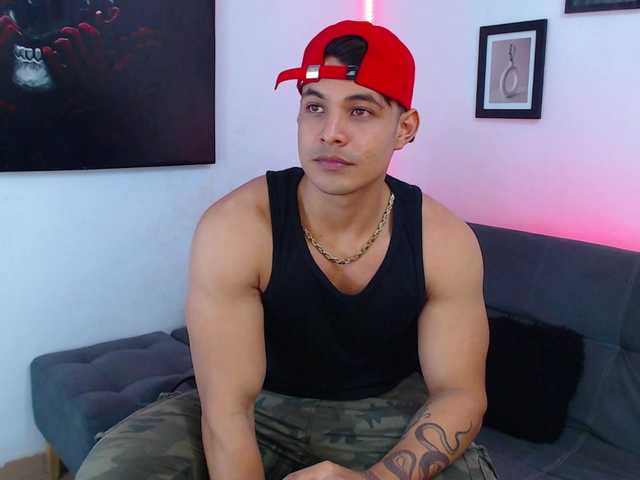 Live sex webcam photo for axelldior #288228191