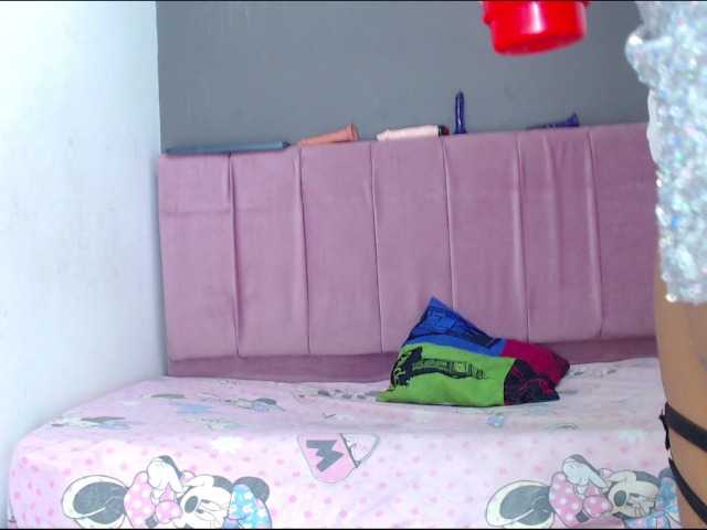 Live sex webcam photo for ayralopezcm10 #275978375