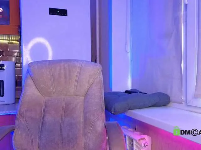 Live sex webcam photo for baaayyyy #290882079