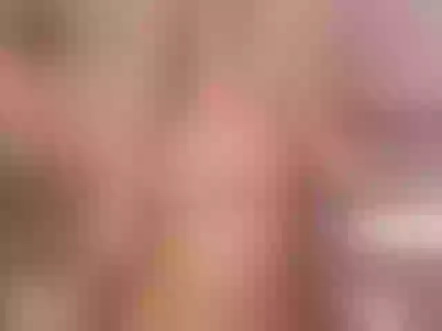 Live sex webcam photo for babeholly #292099823