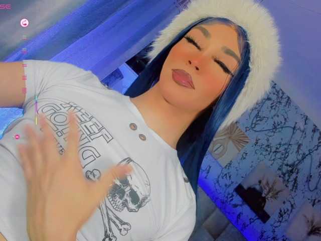 Live sex webcam photo for baby-alizz #291302920