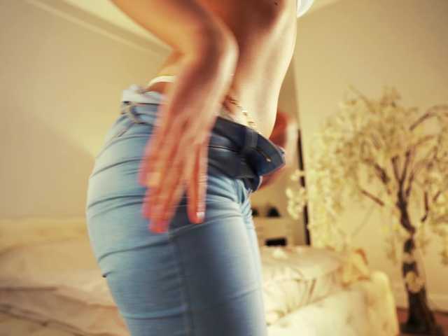 Live sex webcam photo for baby-maksin #291027555