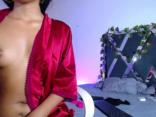 Live sex webcam photo for baby-sugar #275562040