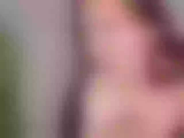 Live sex webcam photo for babyisperfect #292253102