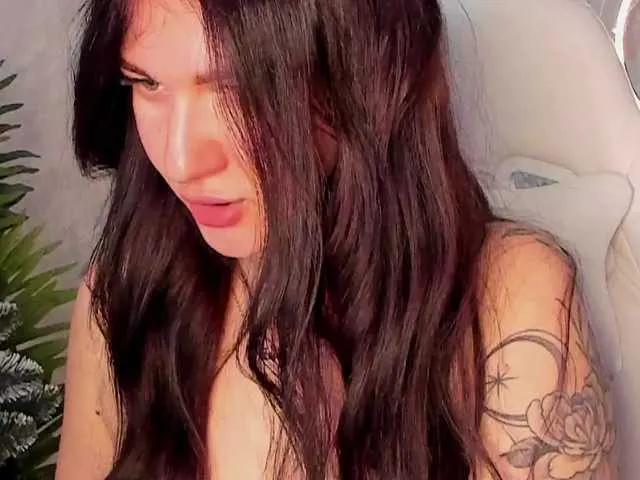 Live sex webcam photo for babyisperfect #292467641