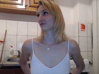 Live sex webcam photo for babylorena #191340464