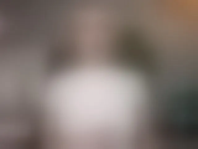 Live sex webcam photo for babyyyluna #292683872