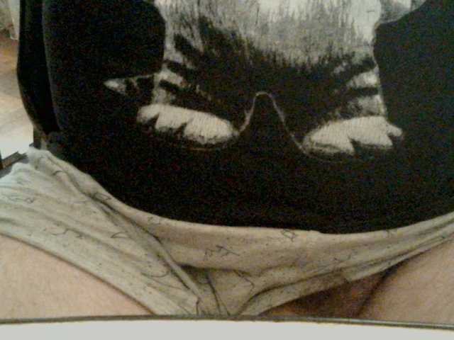 Live sex webcam photo for badmouse198 #291601720