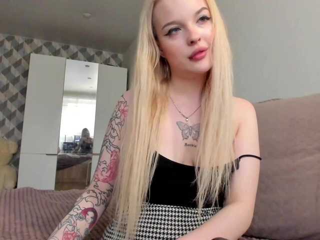 Live sex webcam photo for barbie-girl #273535343