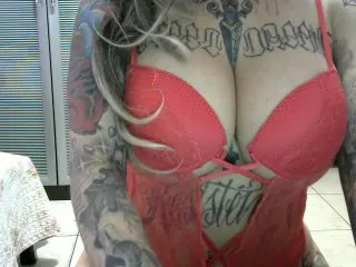 Live sex webcam photo for barbietattoo #122789213