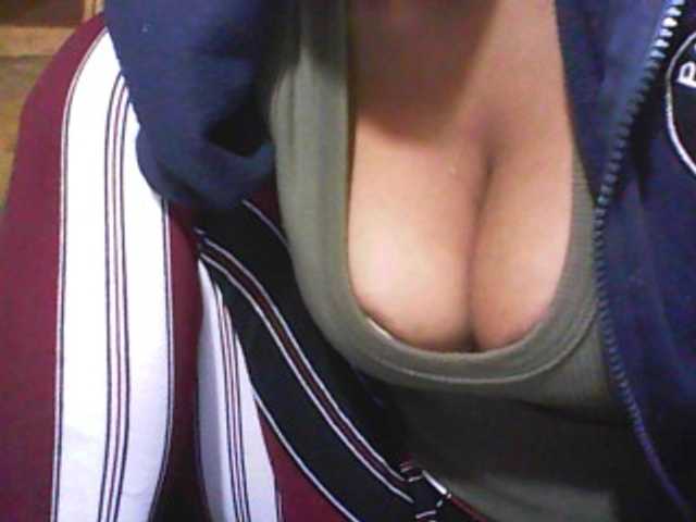 Live sex webcam photo for barcelone1 #273381166