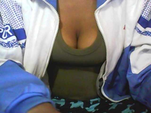 Live sex webcam photo for barcelone1 #273929177