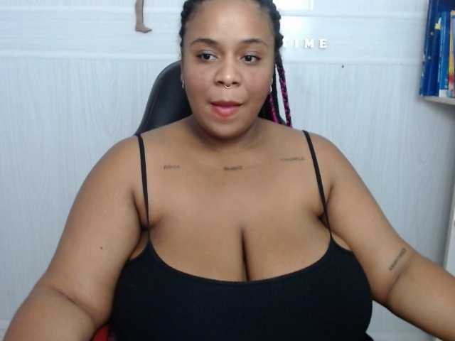 Live sex webcam photo for bbw-charlote #275722679