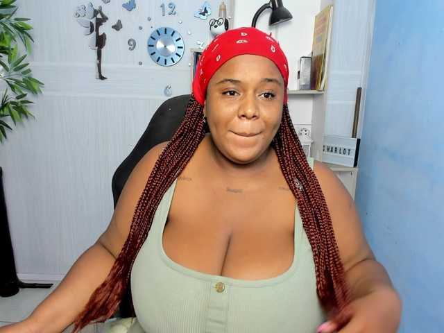 Live sex webcam photo for bbw-charlote #291043172