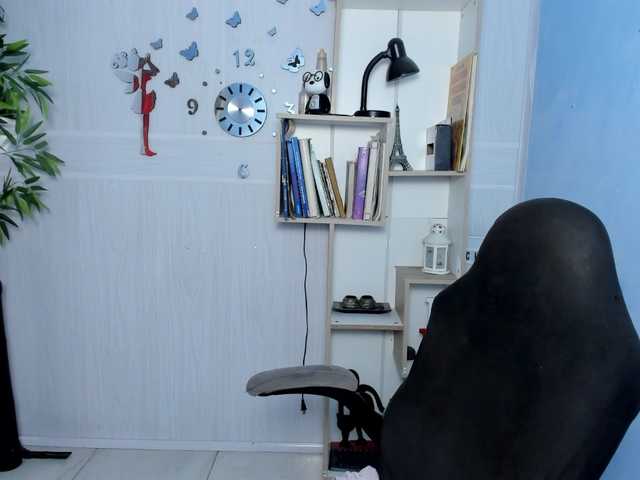 Live sex webcam photo for bbw-charlote #291071674