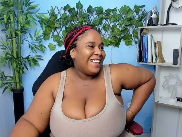 Live sex webcam photo for bbw-charlote #291713912
