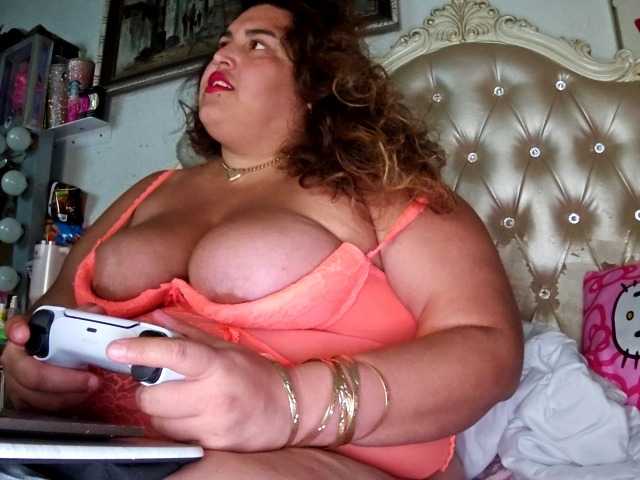 Live sex webcam photo for bbwfatpanocha #289111927