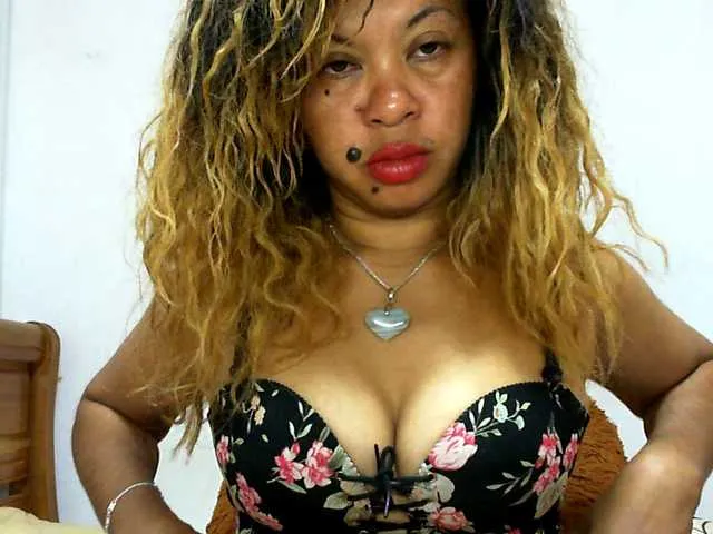 Live sex webcam photo for beautechoco #291179798