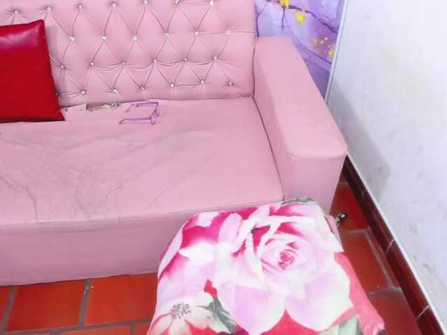 Live sex webcam photo for beautiful-skinny #290756480