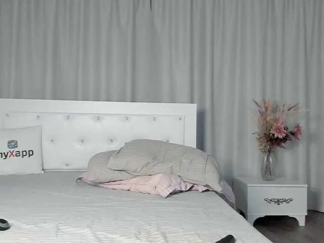 Live sex webcam photo for beckyspearss #290697945