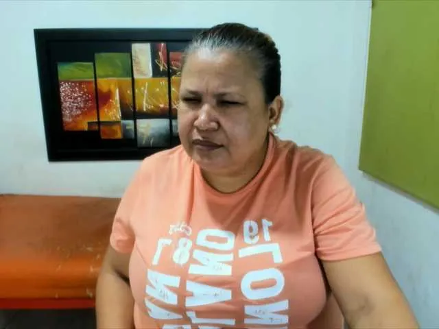 Live sex webcam photo for beckyummys #290353374