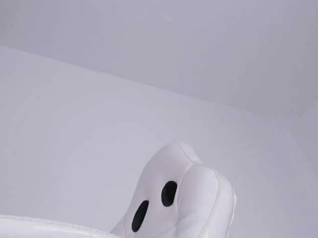 Live sex webcam photo for bella-adams #291540799