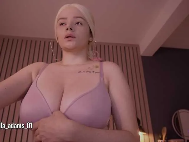 Live sex webcam photo for bella-adams #294083916