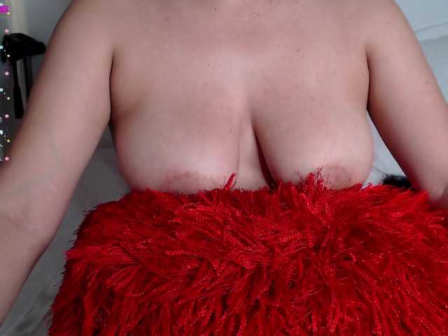 Live sex webcam photo for bellasexyy #272769450