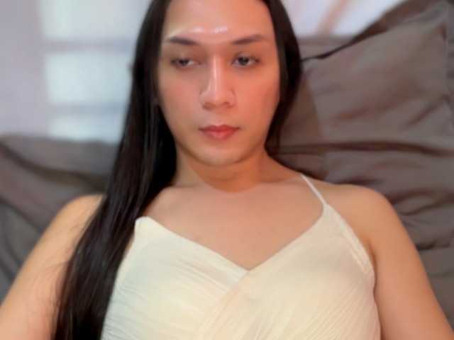 Live sex webcam photo for belleelle #291916211