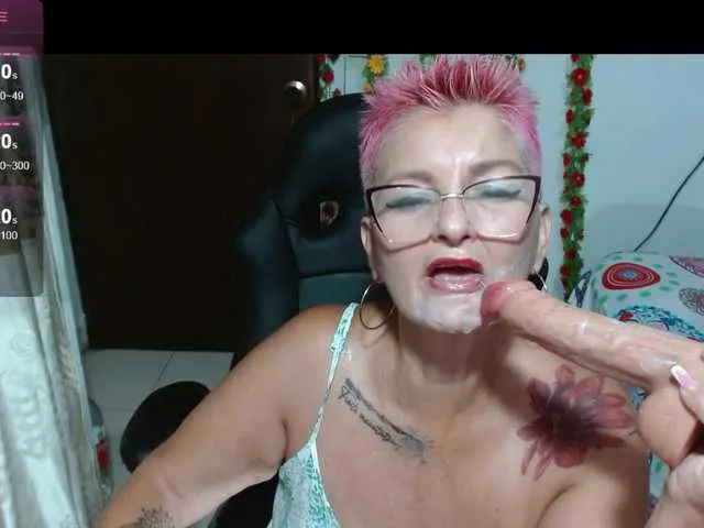 Live sex webcam photo for bety-cum2 #288017593