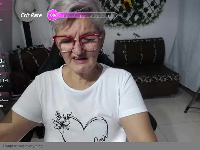 Live sex webcam photo for bety-cum2 #290040249