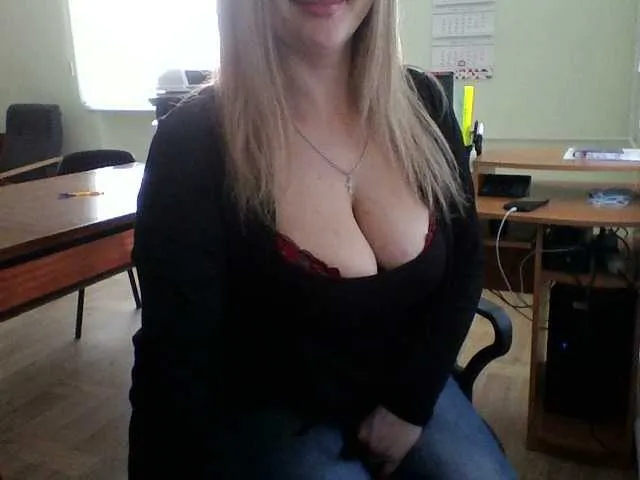 Live sex webcam photo for bey-ba26 #273211444