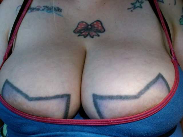 Live sex webcam photo for biankastar #291565397