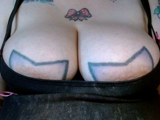 Live sex webcam photo for biankastar #291755092