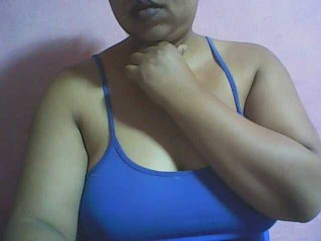 Live sex webcam photo for big-asssexy #277352257