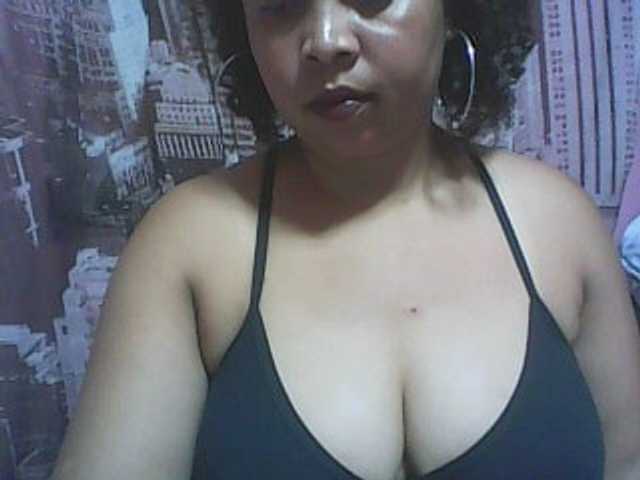Live sex webcam photo for big-asssexy #290841183