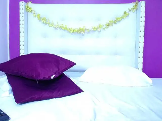 Live sex webcam photo for big-natural-tits #276076757