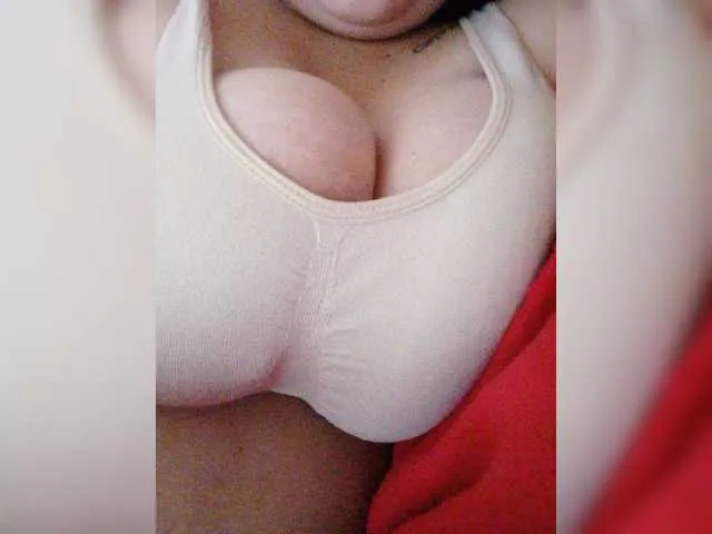 Live sex webcam photo for big7boob7s #274401255