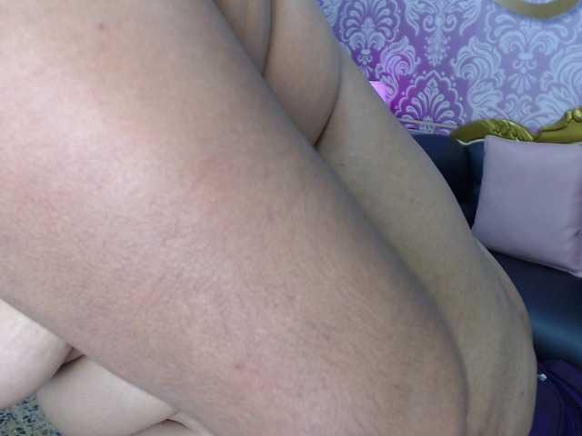 Live sex webcam photo for bigboobs-hot #273014563