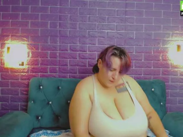 Live sex webcam photo for bigboobs-sex #271723415