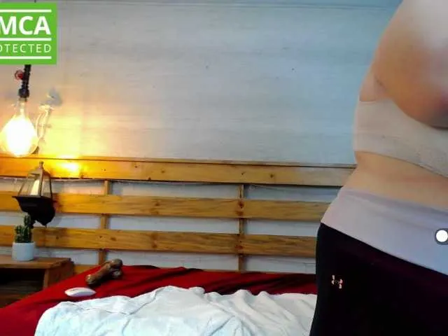 Live sex webcam photo for bigboobs-sex #271956989