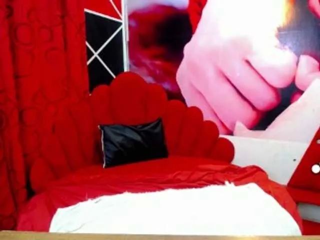 Live sex webcam photo for bigboobs-sex #272929759