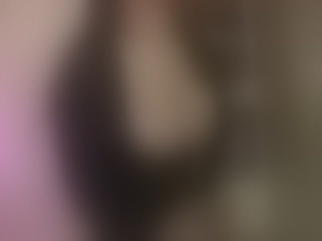 Live sex webcam photo for bigboobsrose1 #294336616