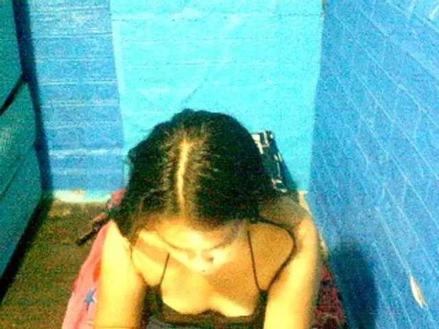 Live sex webcam photo for bigbooty24 #293527934