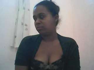 Live sex webcam photo for bigclit3 #173080864