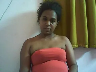 Live sex webcam photo for bigclit3 #175462914