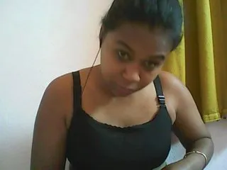 Live sex webcam photo for bigclit3 #176044691