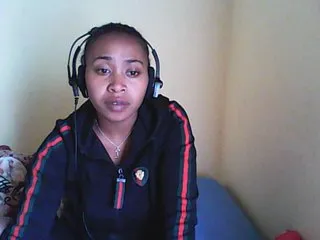 Live sex webcam photo for bigclit3 #223530534