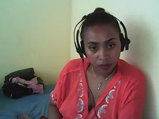 Live sex webcam photo for bigclit3 #223591682